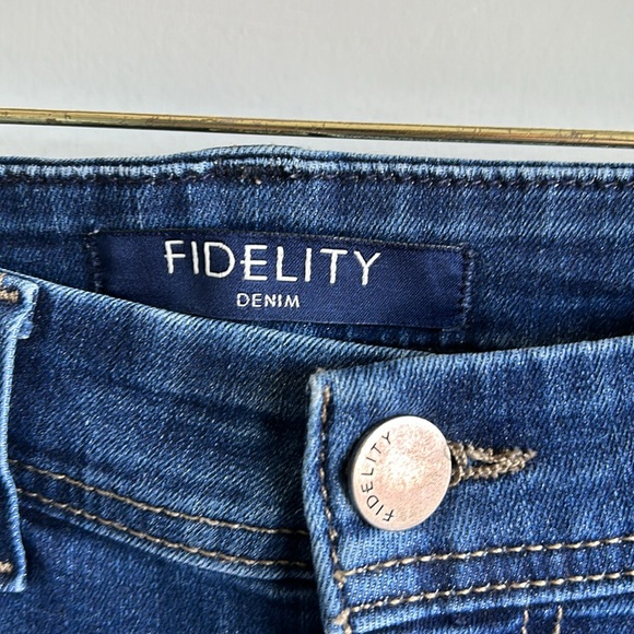 32x34 Fidelity Jimmy Slim Straight Leg Jeans (tall) - Picture 6 of 9